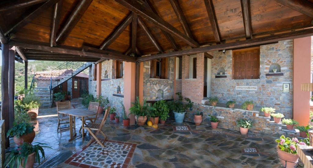Mansion Terpou Hotel Áyios Vlásios Eksteriør billede